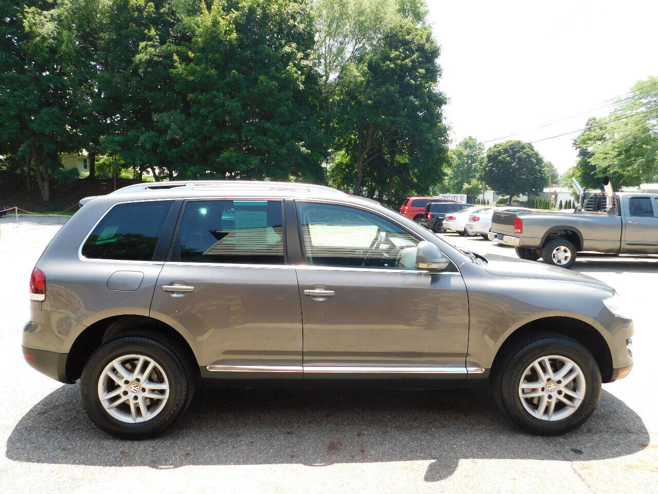 Used 2008 Volkswagen Touareg V6 AWD/4WD image 10