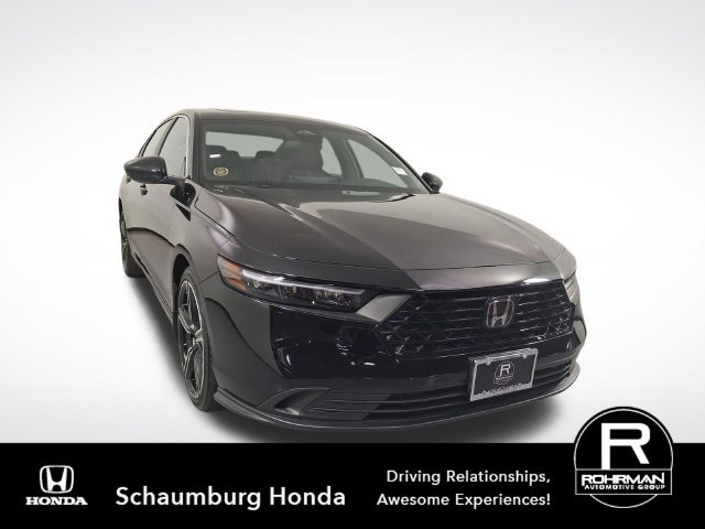 Used 2025 Honda Accord Sport image 3