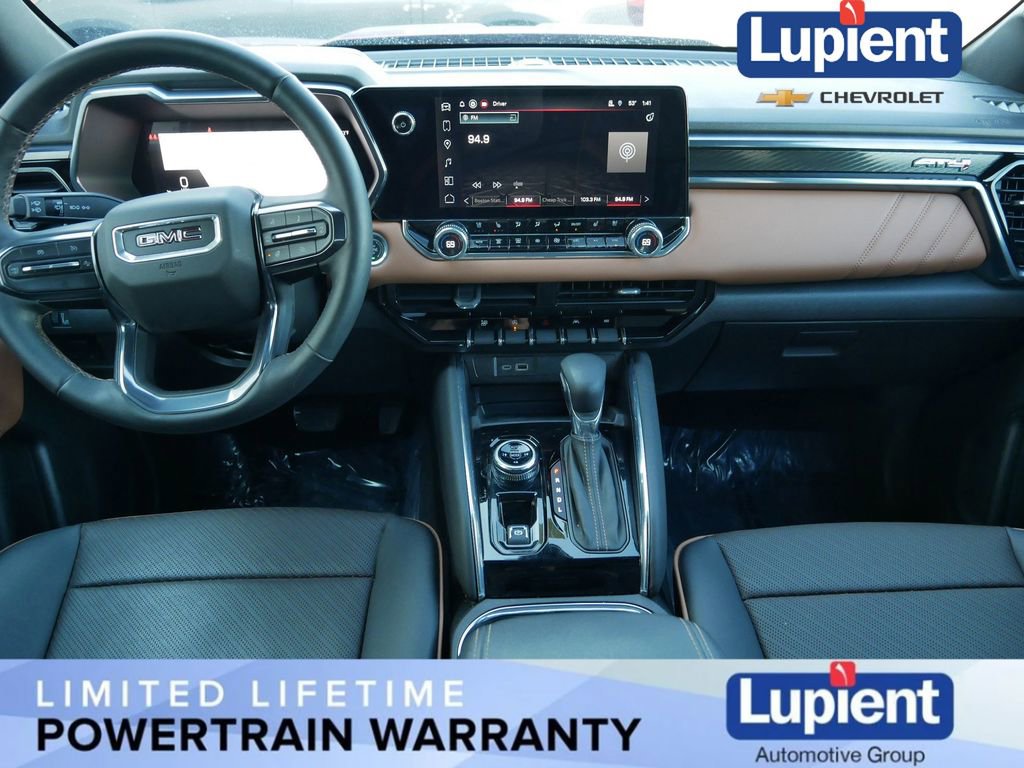 Used 2025 GMC Canyon AT4 w/ AT4 Premium Package image 18