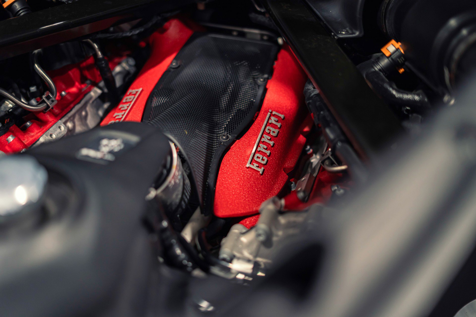 Used 2021 Ferrari SF90 Stradale AWD/4WD image 54