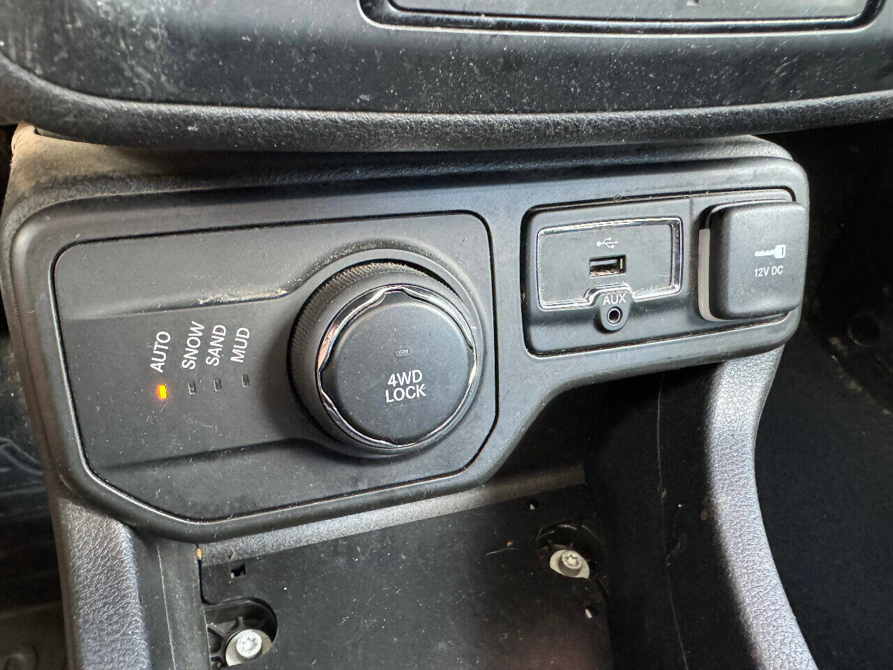 Used 2018 Jeep Renegade Sport w/ Power & Air Group image 19