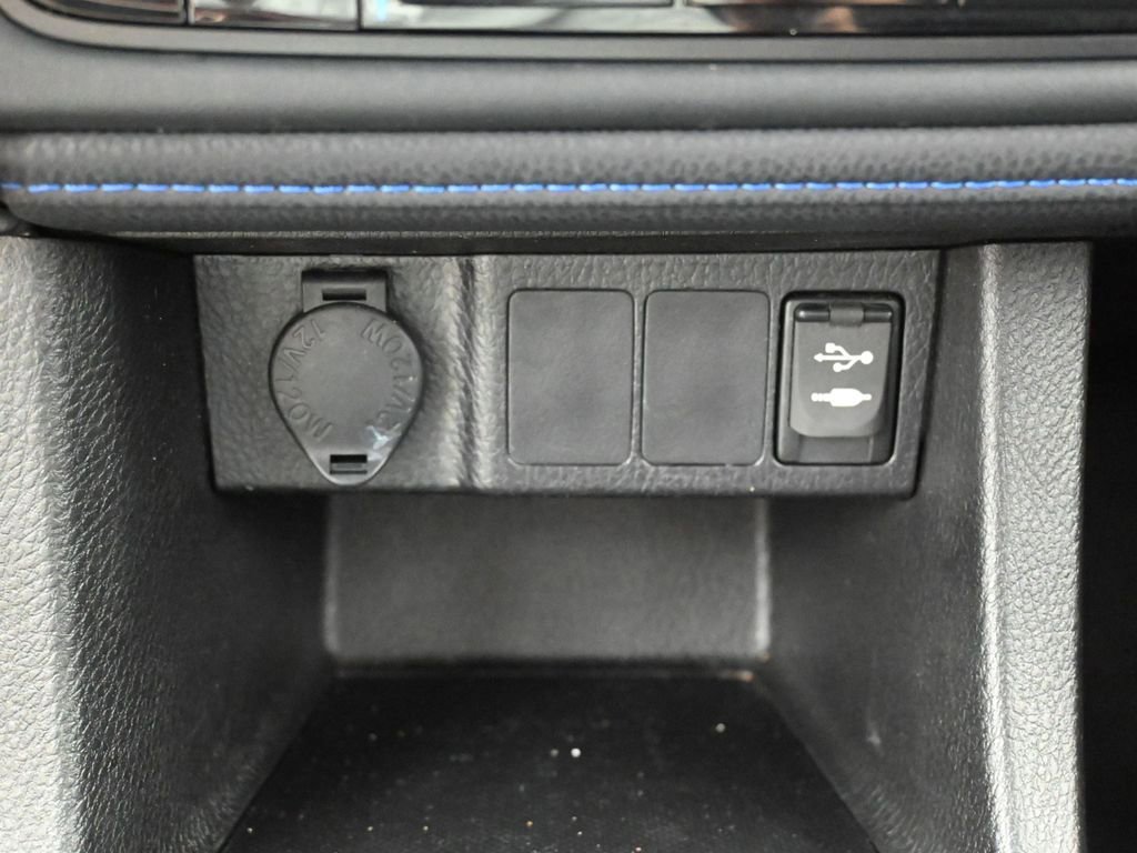 Used 2017 Toyota Corolla SE w/ SE Premium Package image 21