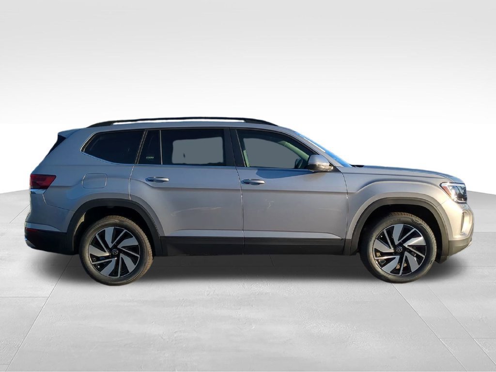 New 2026 Volkswagen Atlas SE FWD image 3