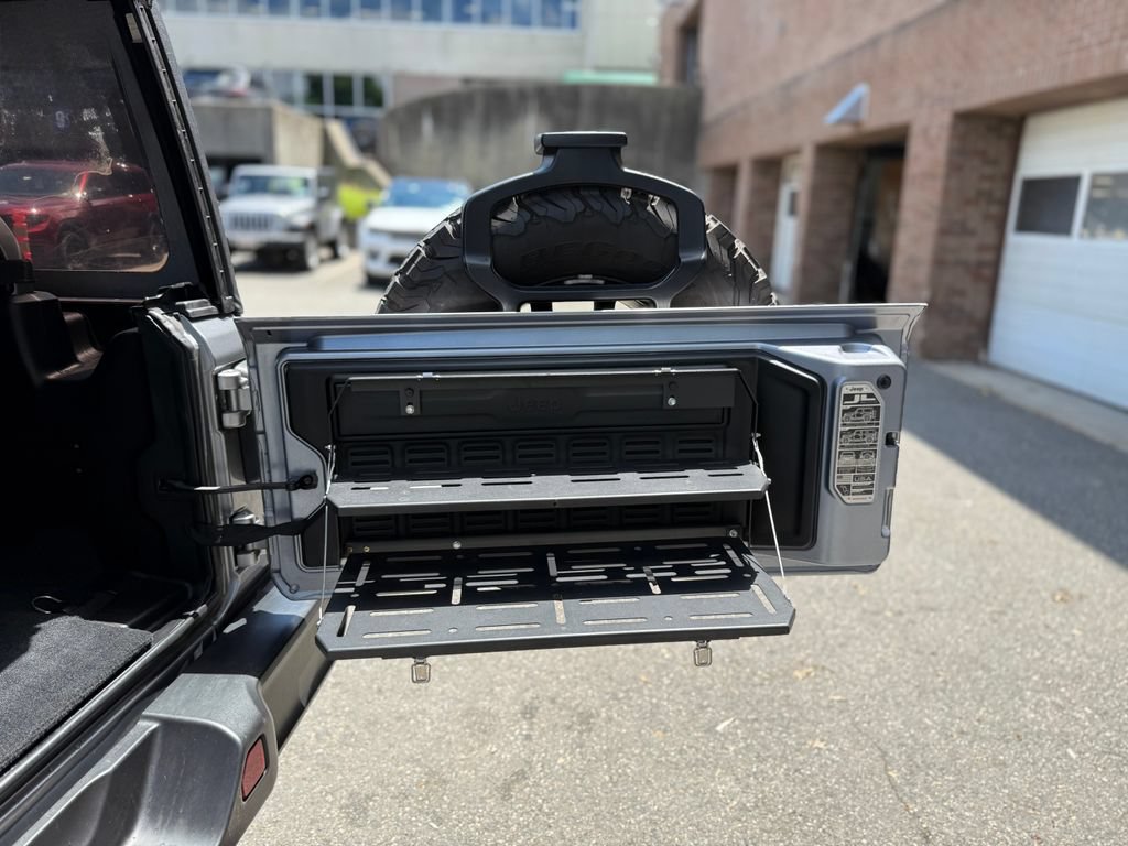 Used 2021 Jeep Wrangler Unlimited Rubicon AWD/4WD image 28