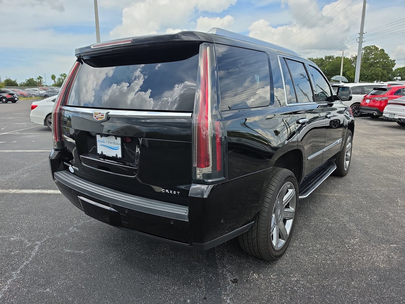 Used 2020 Cadillac Escalade Premium Luxury AWD/4WD image 4
