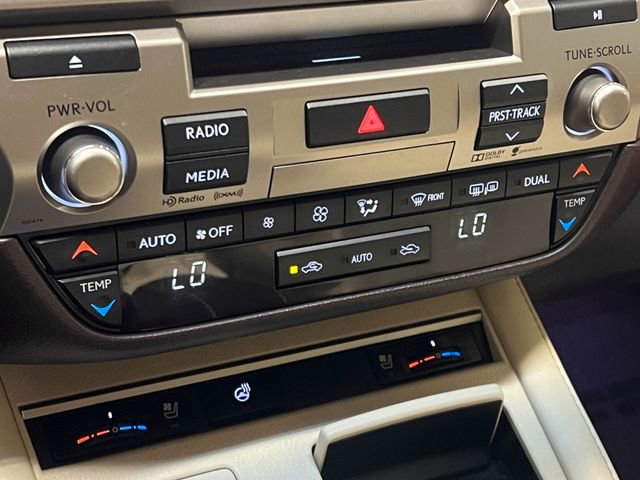 Used 2016 Lexus ES 300h w/ Navigation System Package FWD image 20