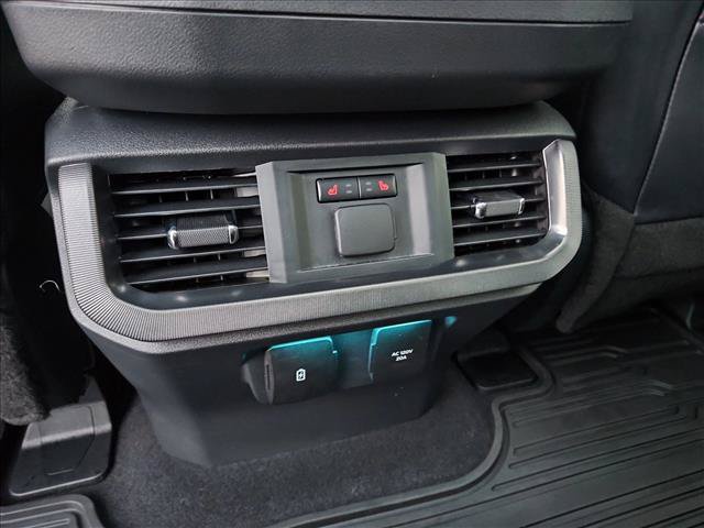 Certified 2025 Ford F150 Platinum w/ Equipment Group 702A High AWD/4WD image 18