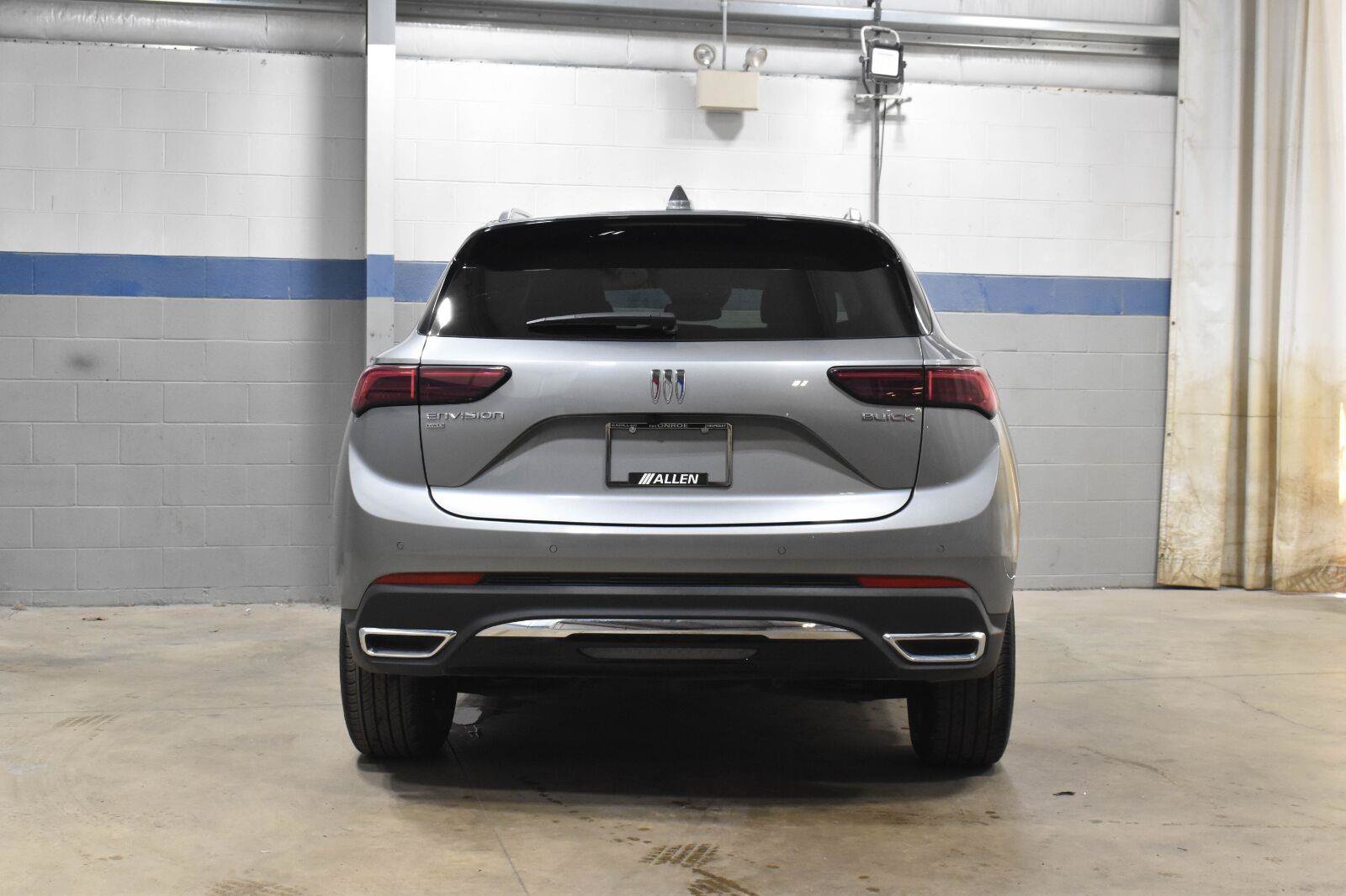 Used 2024 Buick Envision Preferred AWD/4WD image 22