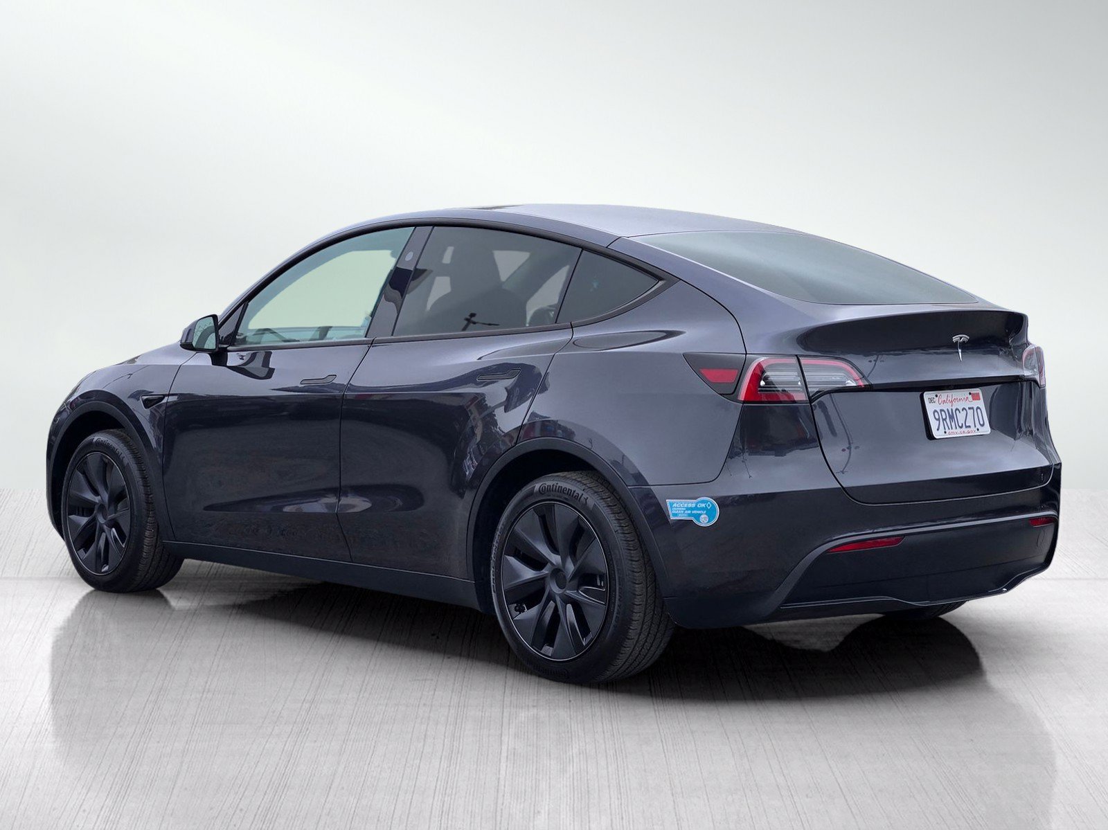 Used 2025 Tesla Model Y Long Range RWD image 6
