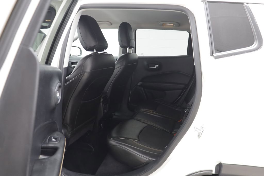 Used 2018 Jeep Compass Latitude w/ Popular Equipment Group image 13