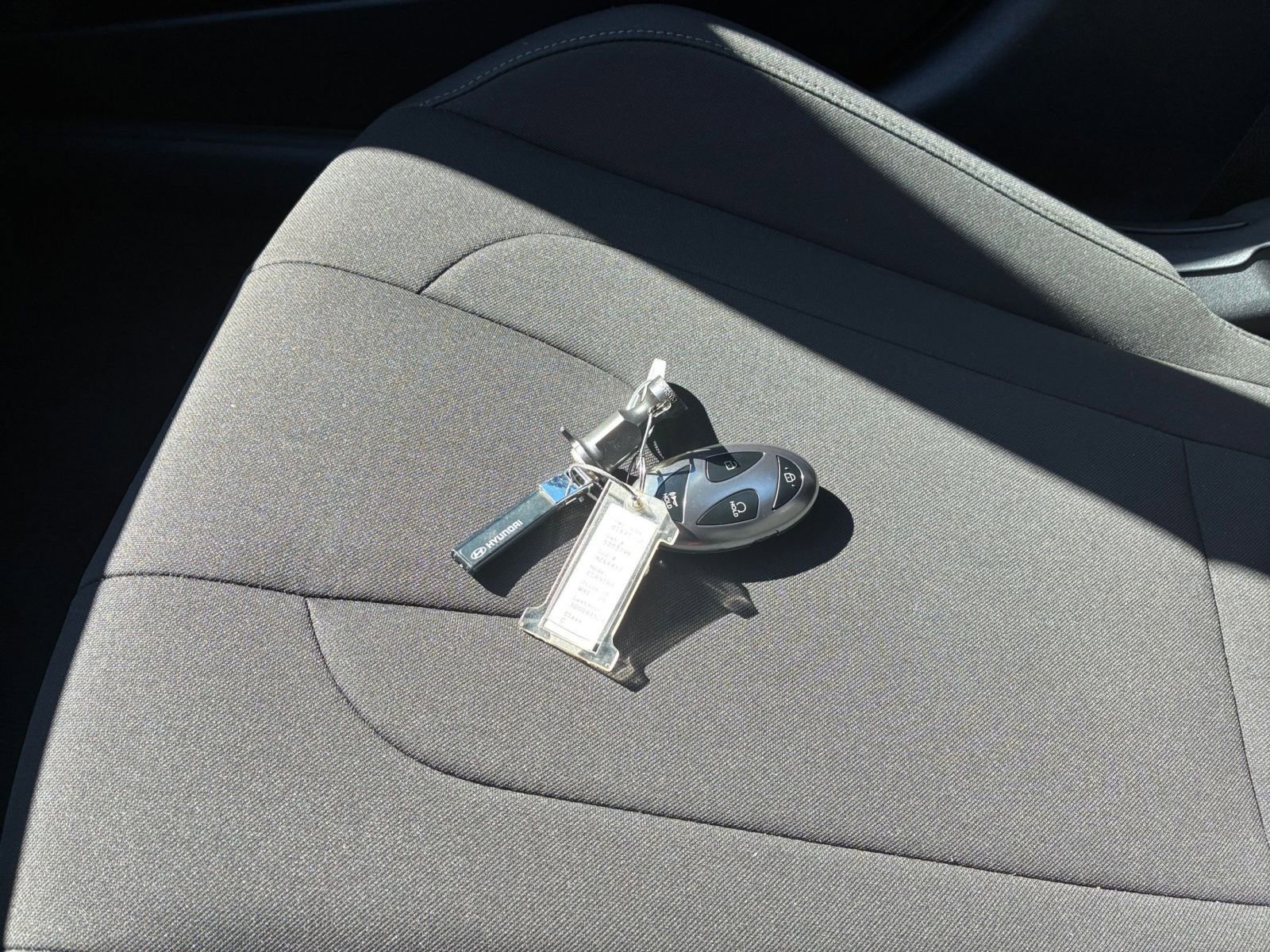 Used 2025 Hyundai Elantra SEL image 18