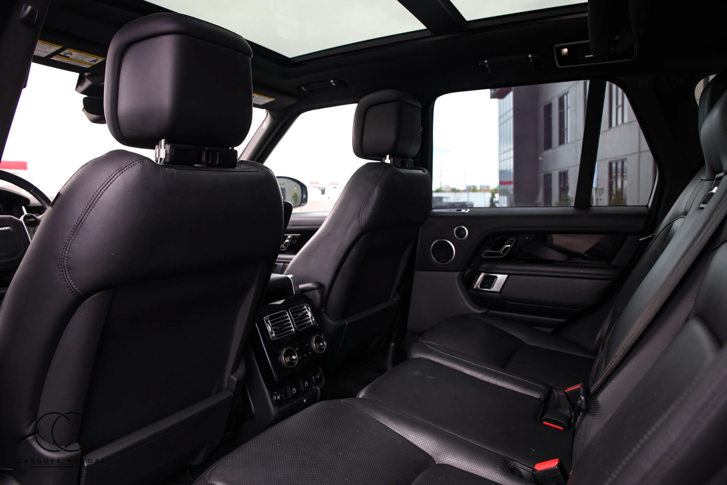 Used 2022 Land Rover Range Rover P525 Westminster Edition AWD/4WD image 26