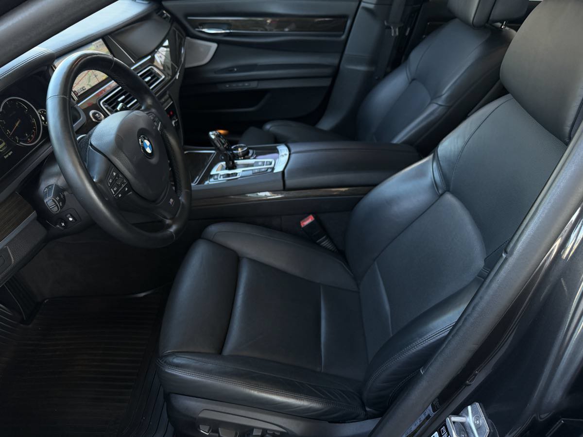 Used 2015 BMW 750Li RWD image 14