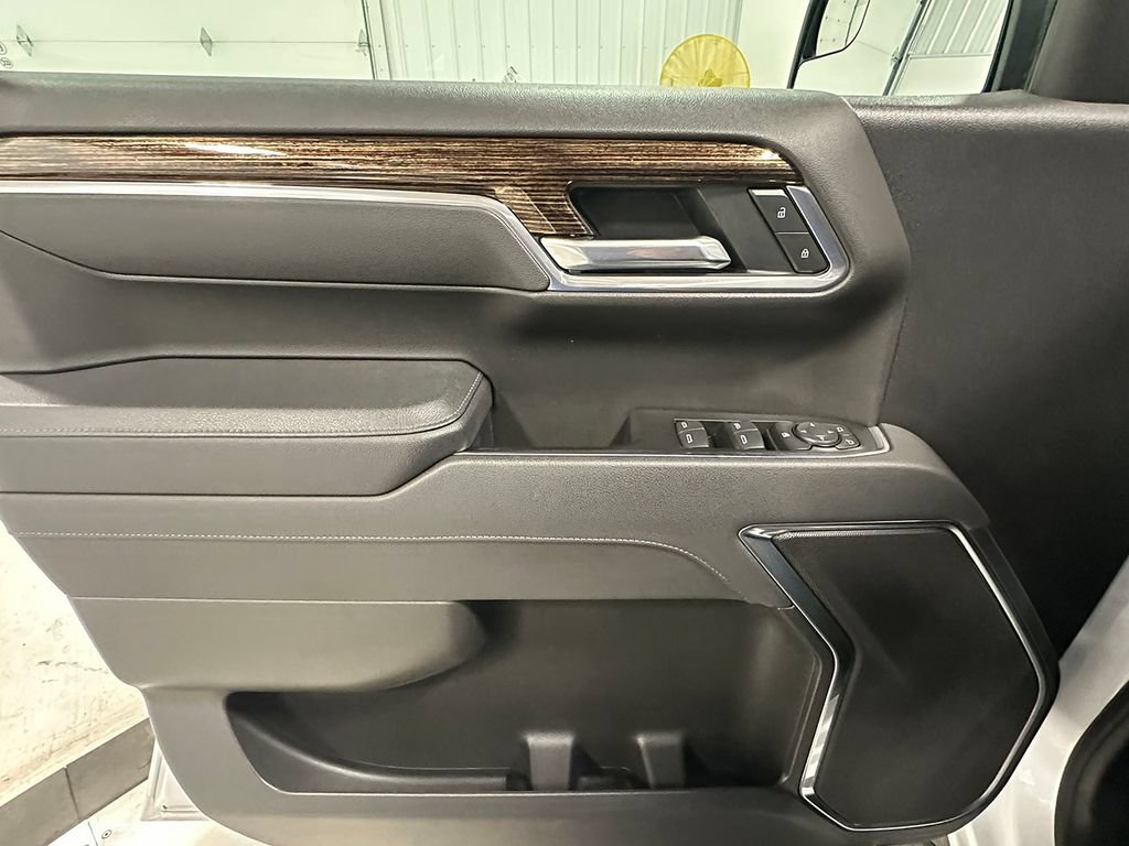 Used 2025 GMC Sierra 1500 Elevation AWD/4WD image 24