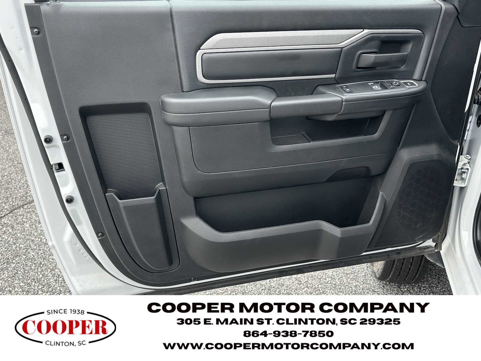 Used 2024 RAM 4500 Tradesman image 12