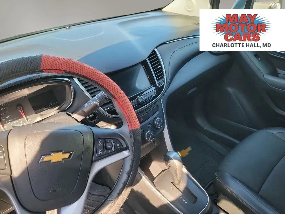 Used 2018 Chevrolet Trax LT w/ LT Convenience Package image 7