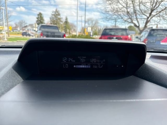 Used 2021 Subaru Crosstrek 2.0i Premium w/ Moonroof Package image 36