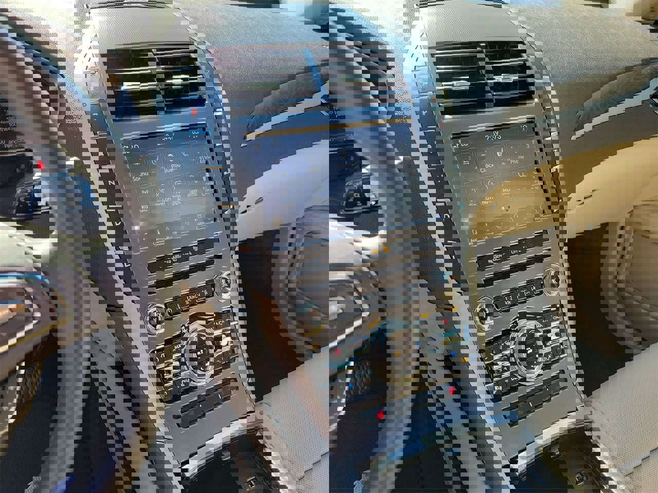 Used 2020 Lincoln MKZ Reserve image 24