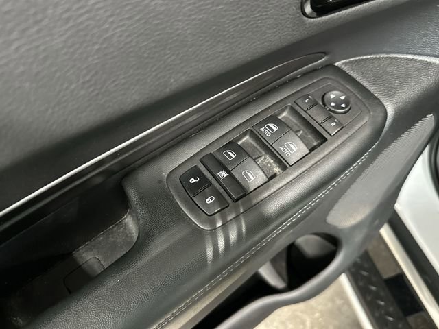 Used 2023 Dodge Durango SXT AWD/4WD image 19