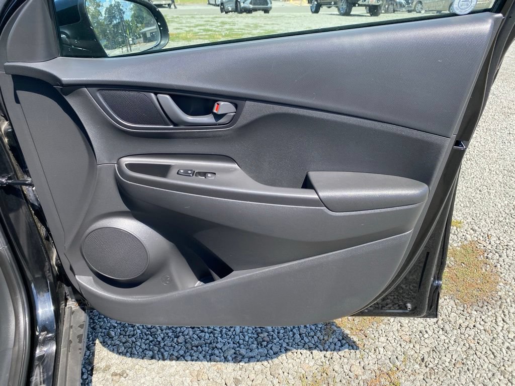 Used 2023 Hyundai Kona SEL AWD/4WD image 18