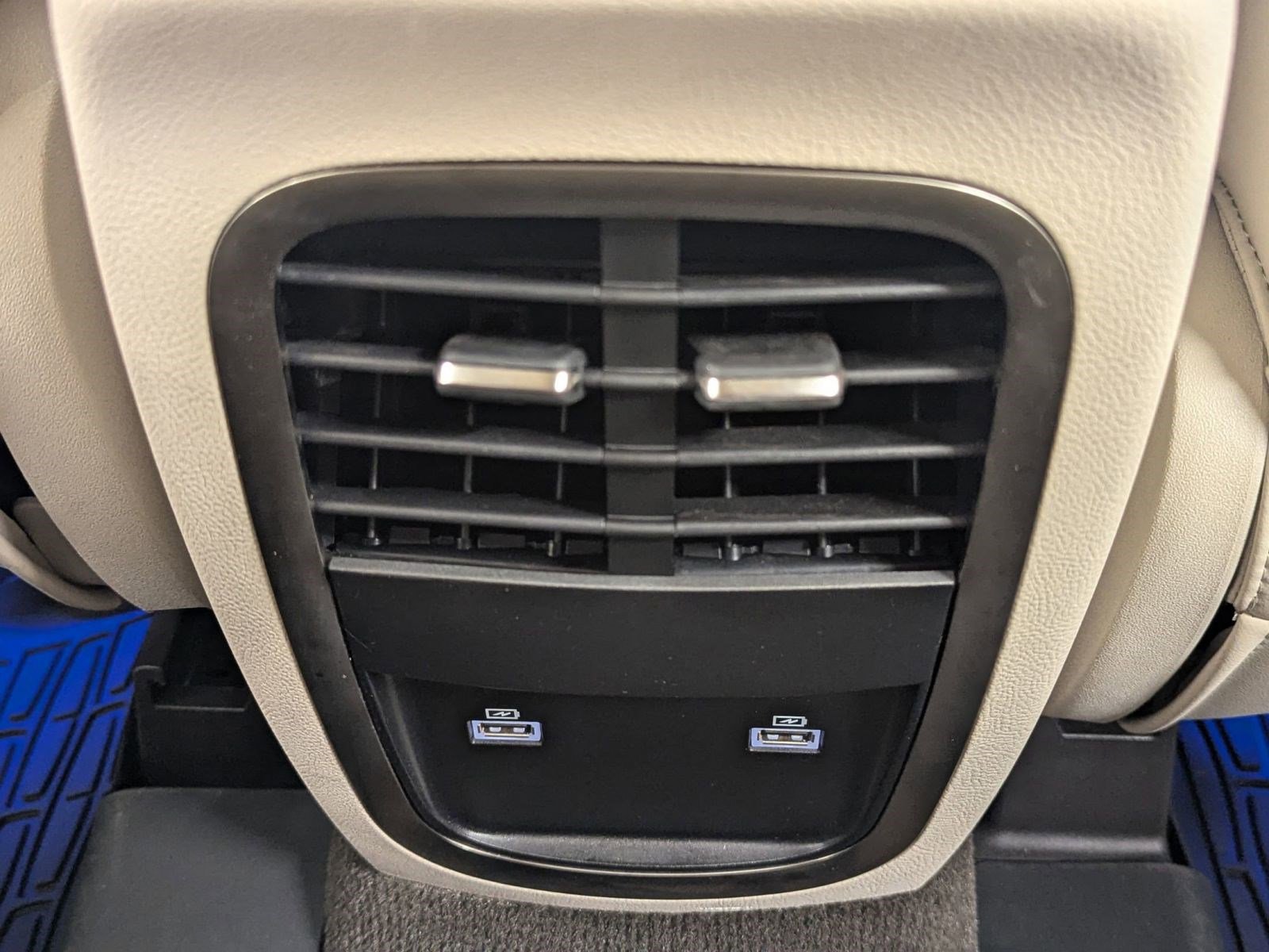 Used 2019 Lincoln MKC Select w/ Select Plus Package image 20