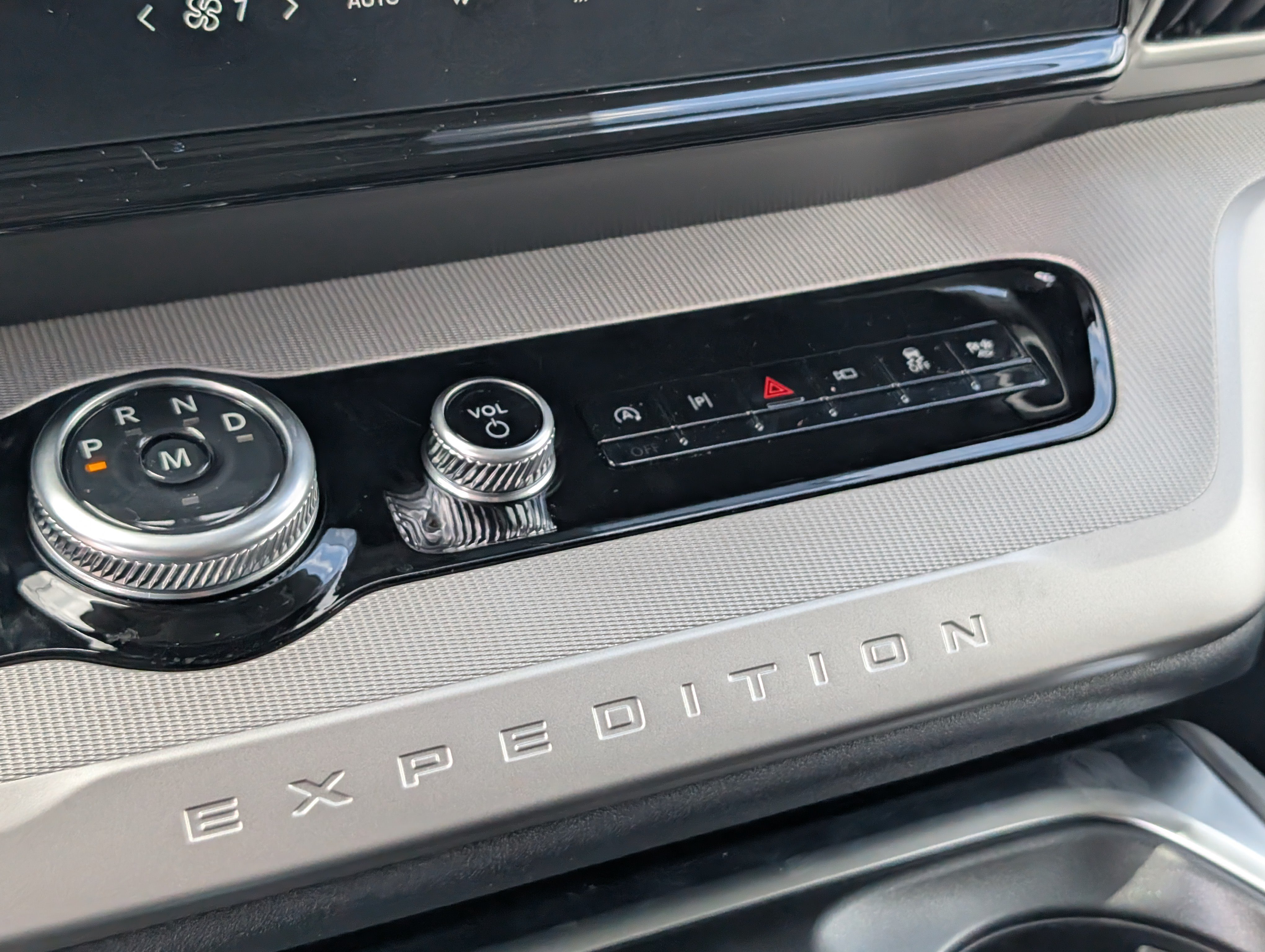 New 2026 Ford Expedition Max Active RWD image 30