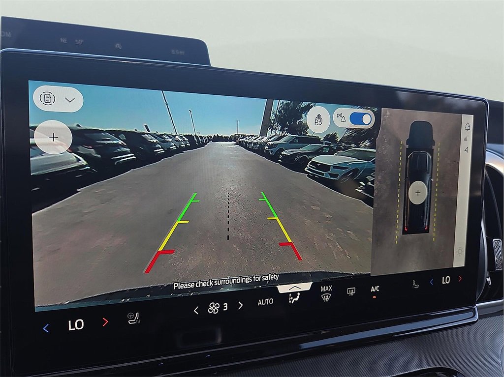 New 2025 Ford Expedition Active image 14