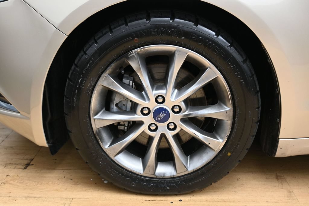 Used 2018 Ford Fusion Energi Titanium FWD image 8