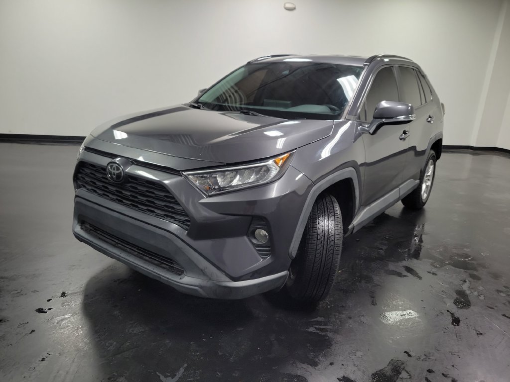 Used 2021 Toyota RAV4 XLE FWD image 4