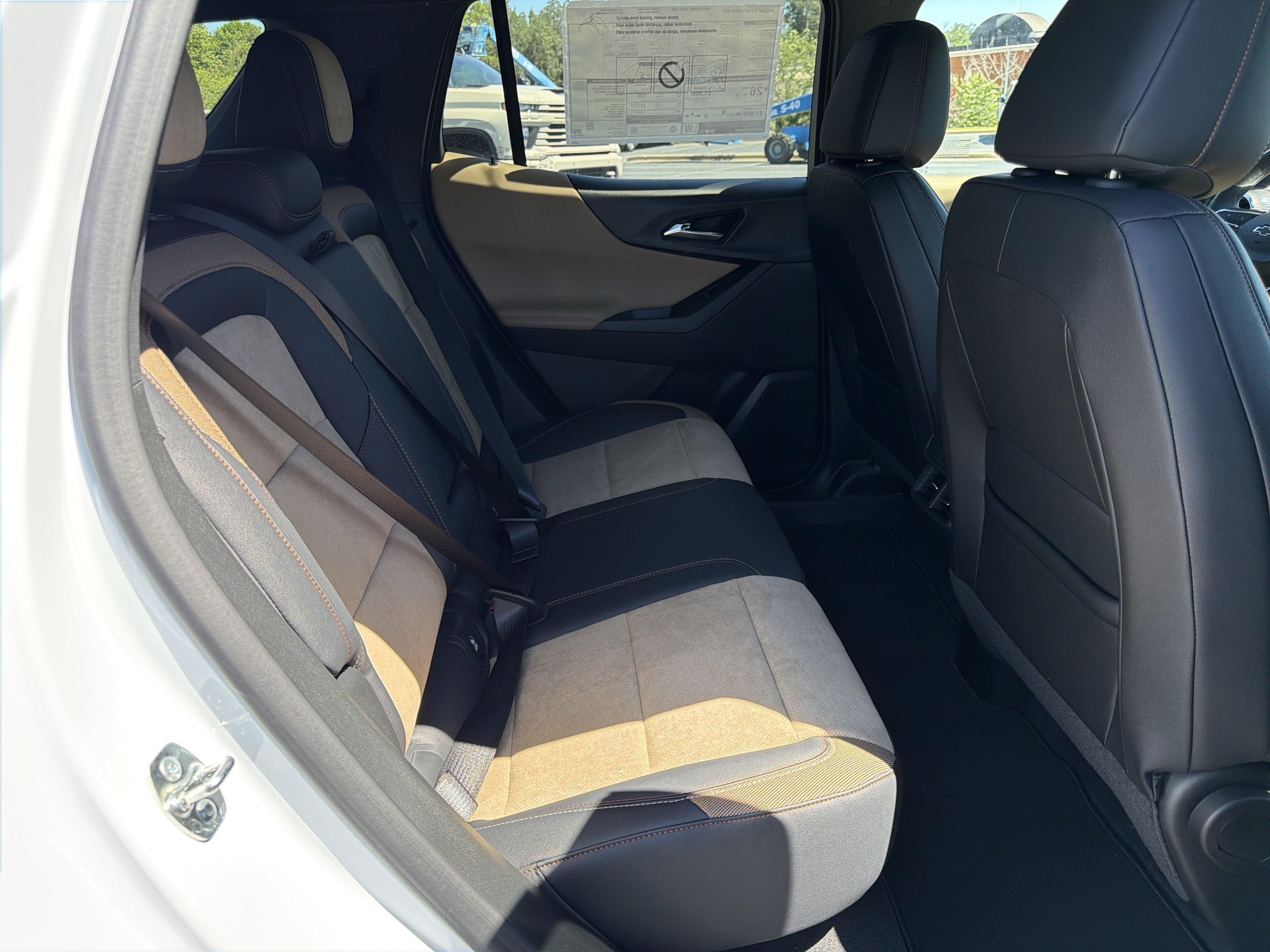 New 2026 Chevrolet Equinox ACTIV w/ Safety and Technology Package AWD/4WD image 15