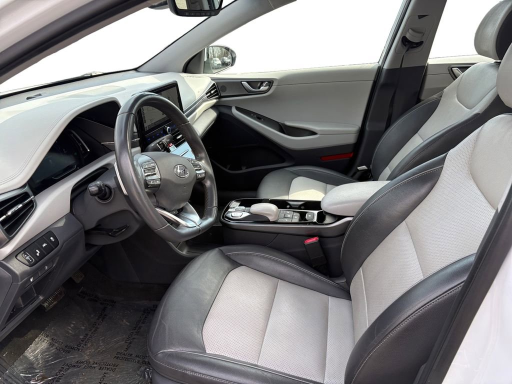 Used 2020 Hyundai Ioniq Limited image 9