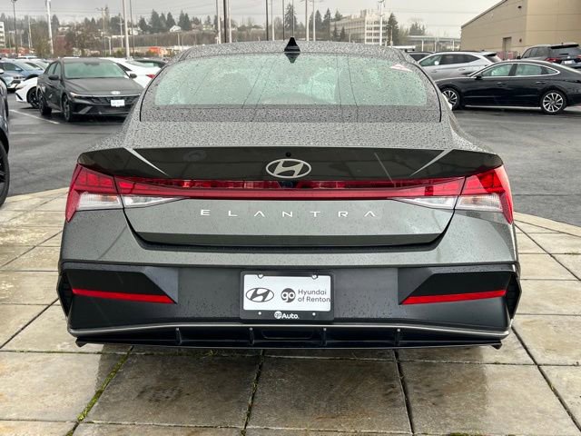 Certified 2025 Hyundai Elantra SEL image 10