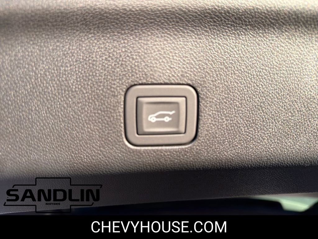 New 2026 Chevrolet Suburban Premier image 27