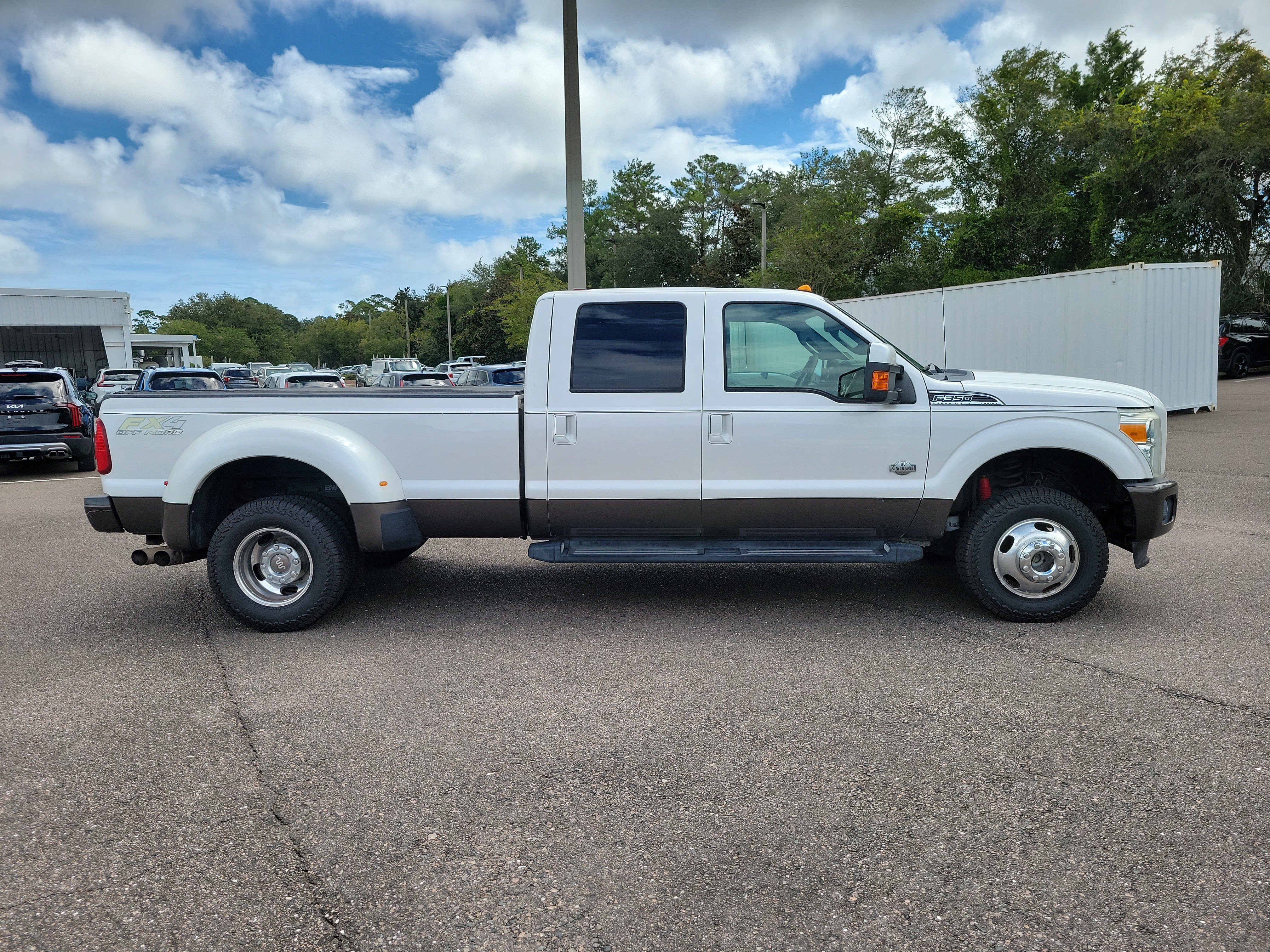 Used 2015 Ford F350 King Ranch w/ FX4 Off-Road Package AWD/4WD image 6