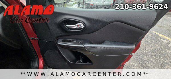 Used 2017 Jeep Cherokee Latitude FWD image 19