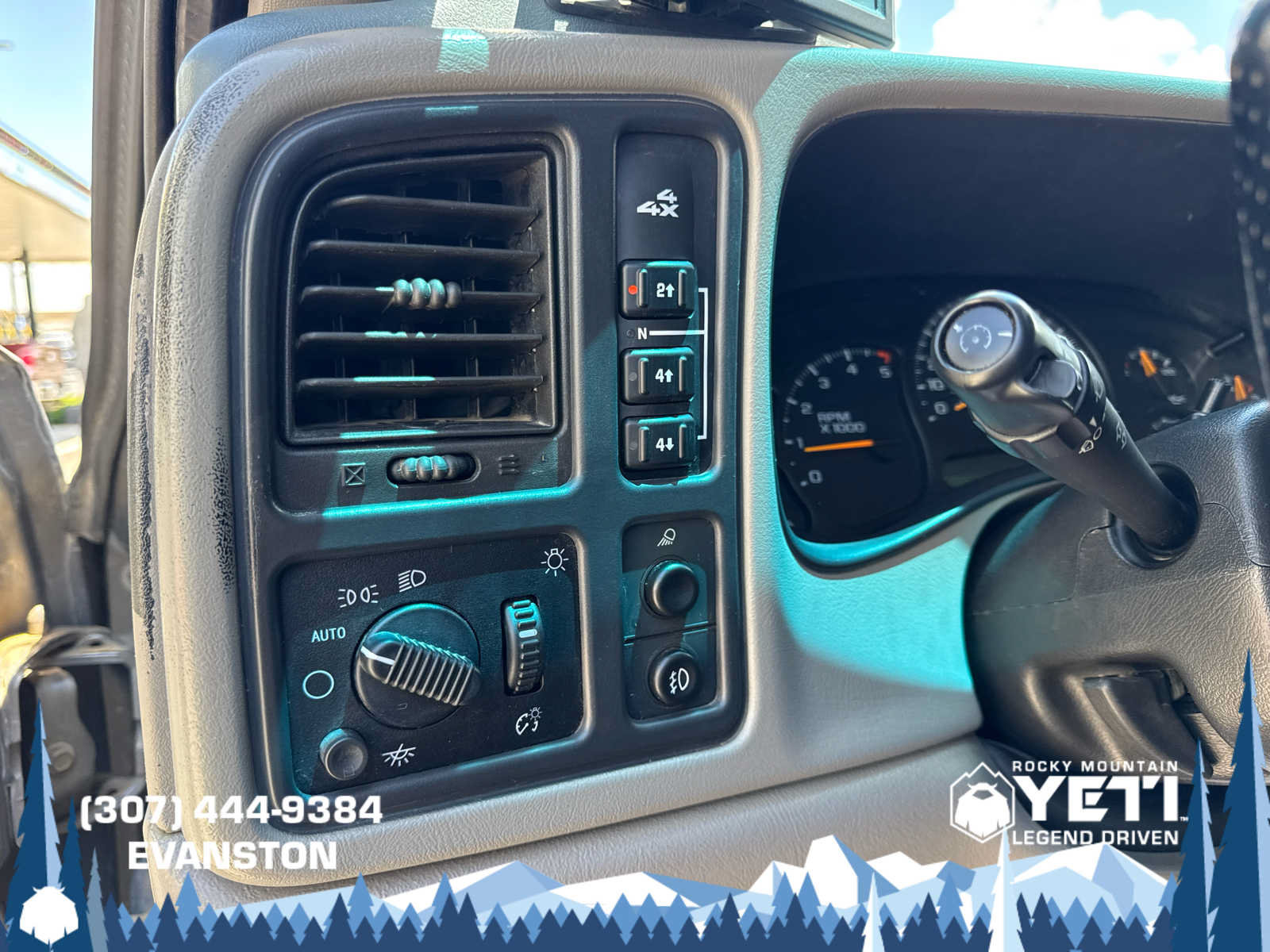 Used 2007 Chevrolet Silverado 2500 LT w/ Heavy-Duty Power Package AWD/4WD image 23