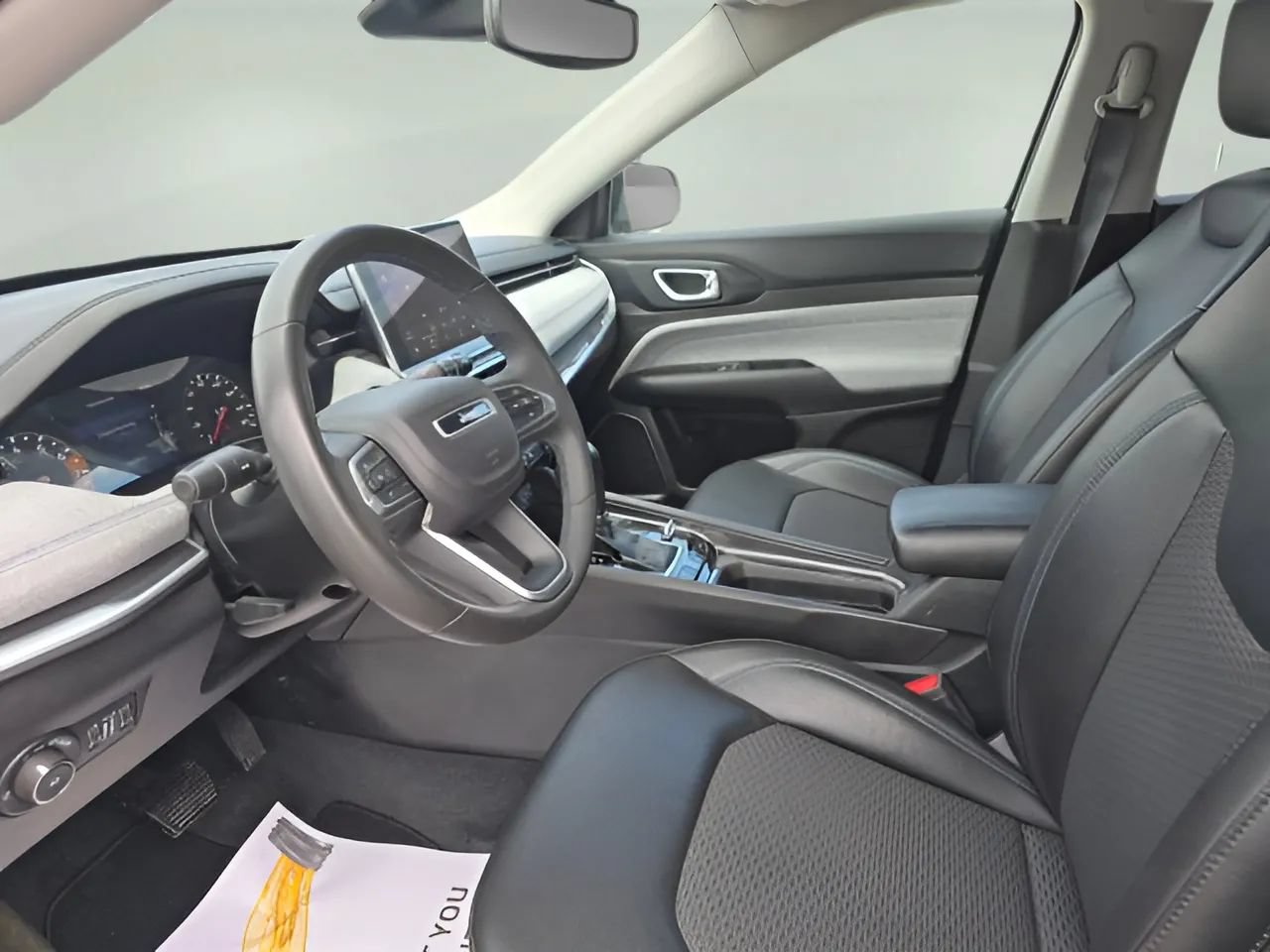 Used 2022 Jeep Compass Latitude AWD/4WD image 10