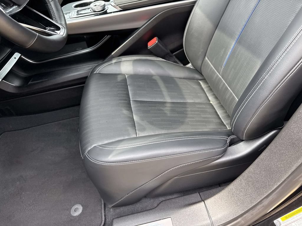 Certified 2024 Cadillac Lyriq Luxury w/ LPO, Floor Liner Package AWD/4WD image 30
