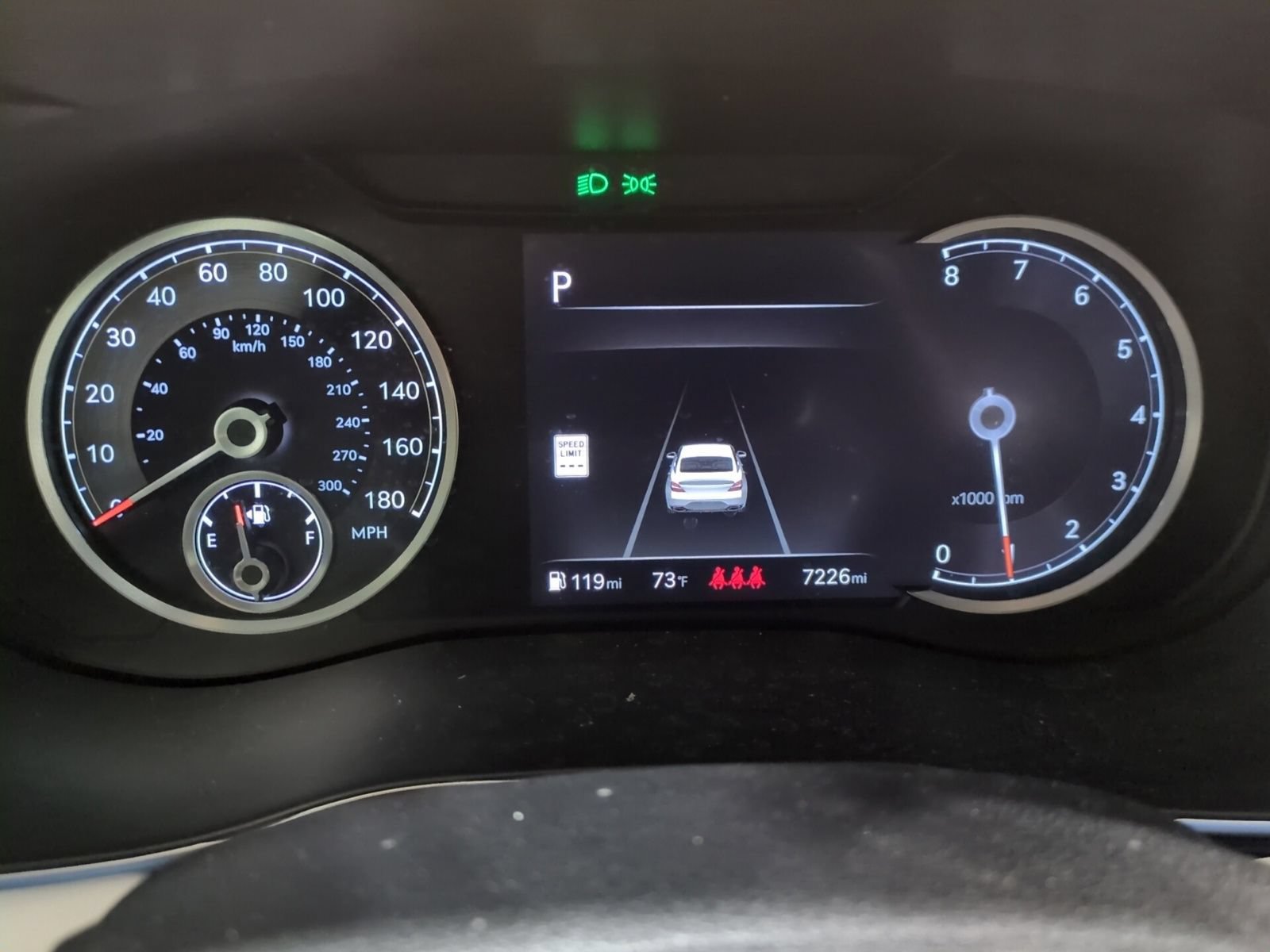 Used 2025 Genesis G70 2.5T AWD/4WD image 20