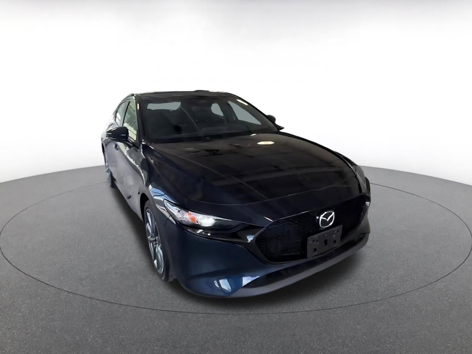 Used 2024 MAZDA MAZDA3 s FWD image 3