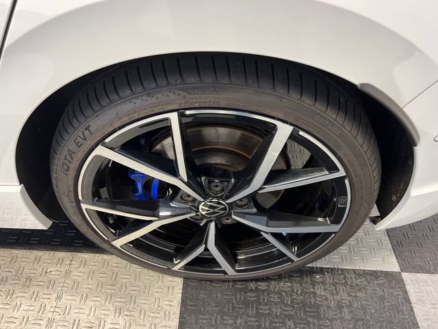 Used 2023 Volkswagen Golf R AWD/4WD image 15