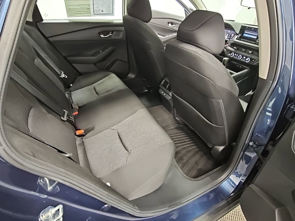 Used 2025 Honda Accord SE image 33