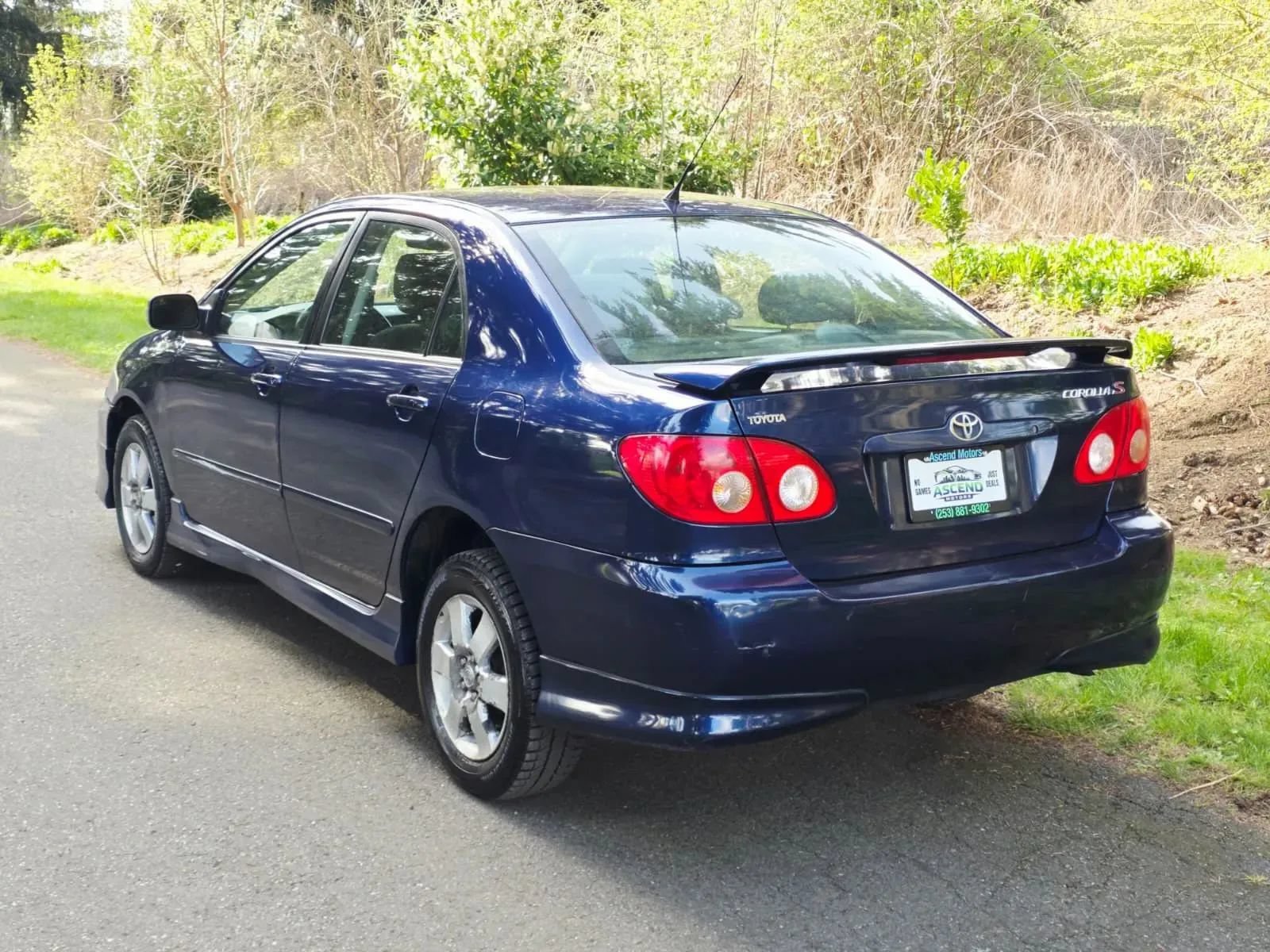 Used 2006 Toyota Corolla S FWD image 3