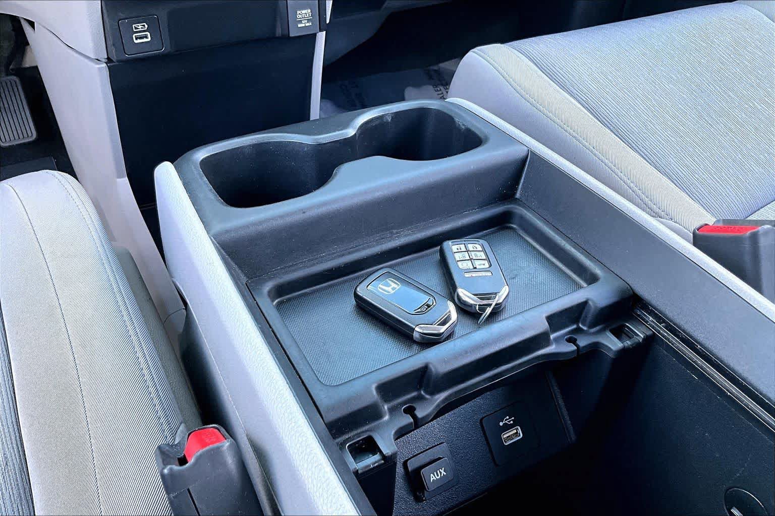 Used 2024 Honda Odyssey EX image 15