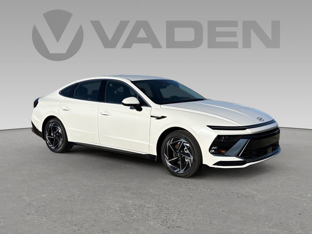 New 2026 Hyundai Sonata SEL FWD image 1