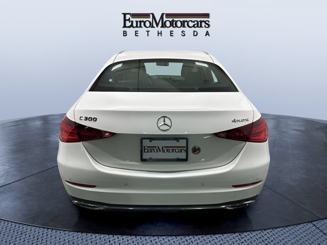 Used 2025 Mercedes-Benz C 300 4MATIC Sedan image 4