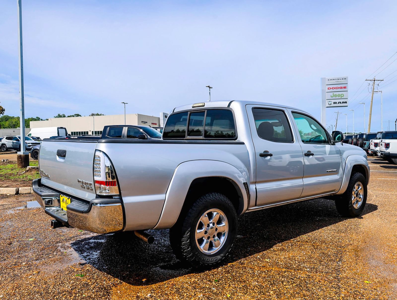 Used 2009 Toyota Tacoma PreRunner RWD image 8