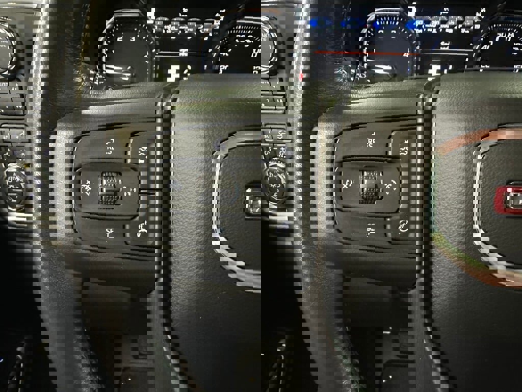 Certified 2021 GMC Sierra 2500 AT4 w/ AT4 Premium Plus Package image 9