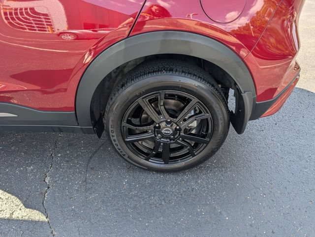 Certified 2023 Nissan Kicks SR FWD image 18