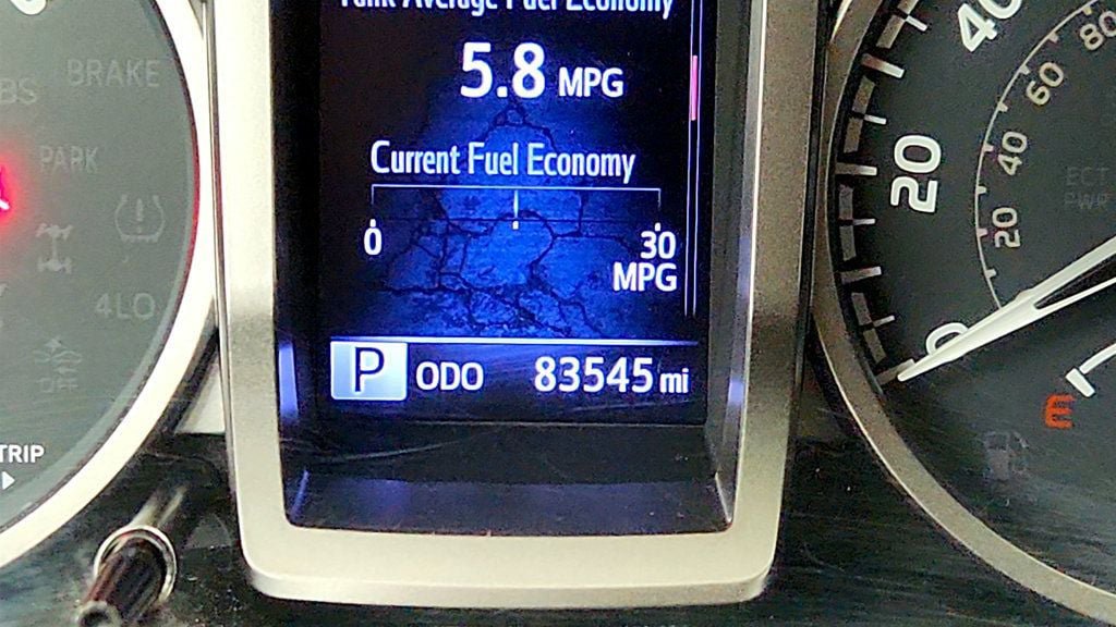 Used 2018 Toyota Tacoma SR5 RWD image 15